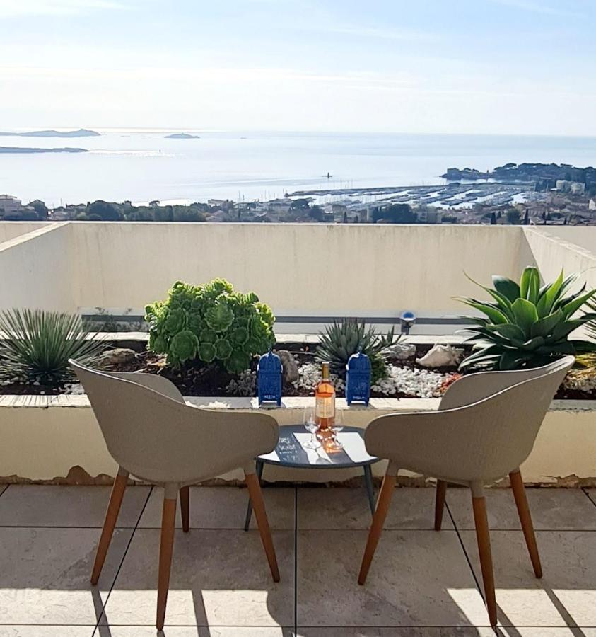 Vue Mer Panoramique - Grande Terrasse Et Piscine บ็องโดล ภายนอก รูปภาพ